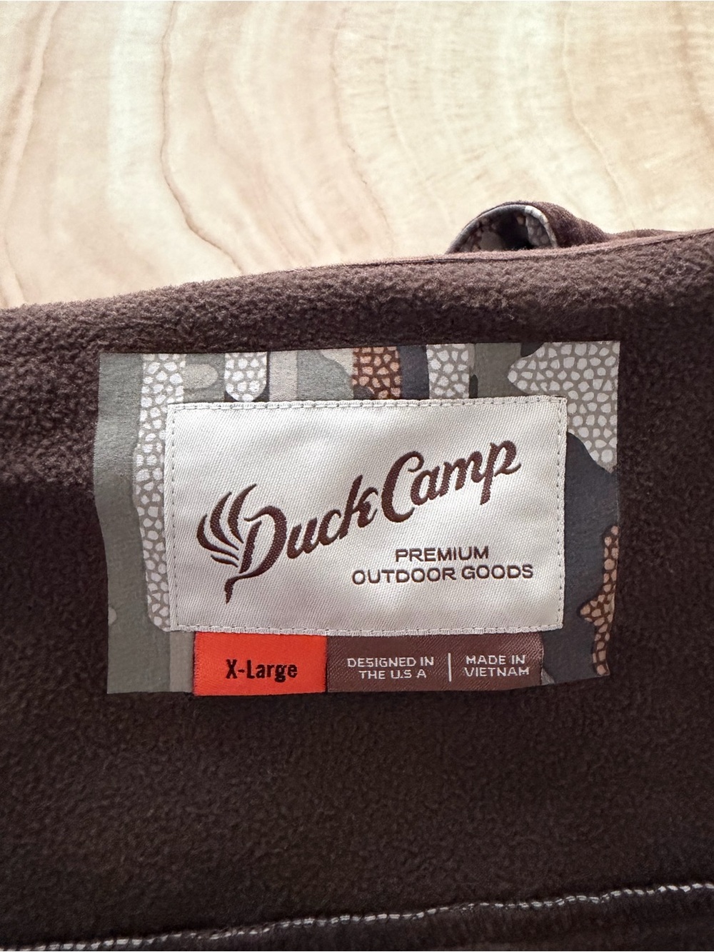 Duck Camp Men’s Contact Soft-shell Vest in Woodland Camo - Picture 4 of 6